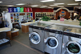 Dee’s Cleaners & Laundromat